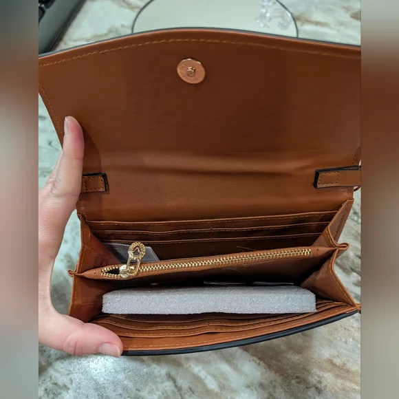 Orlandi Valentino Brown Crossbody Bag - Picture 5 of 7